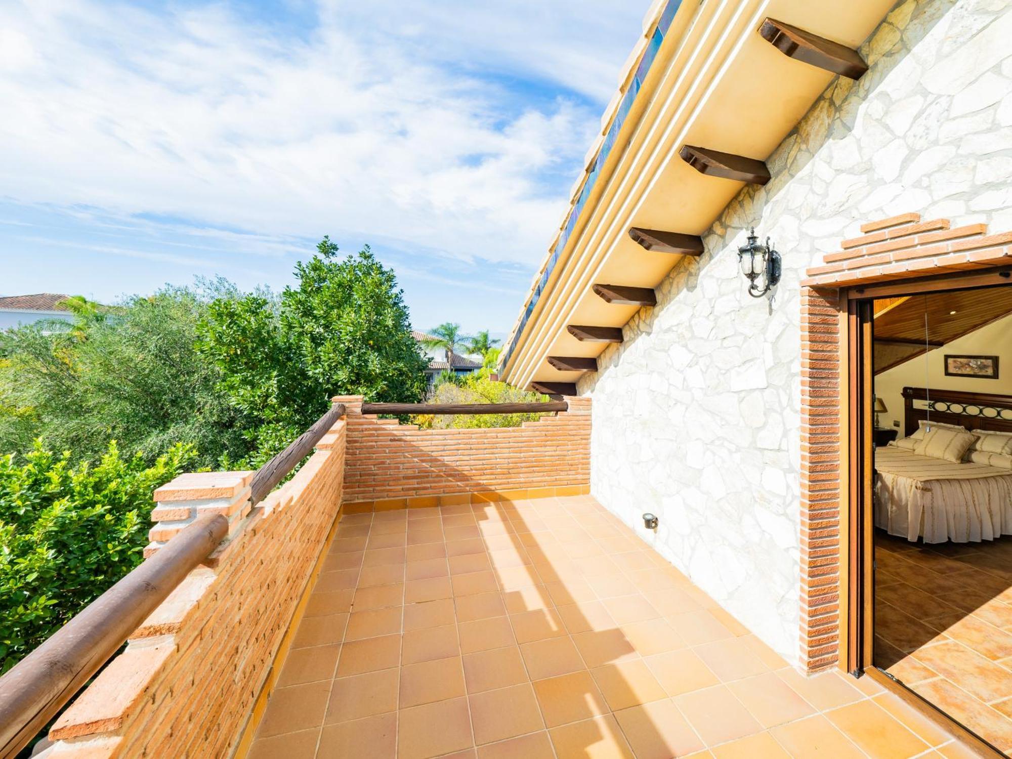 Villa Paraiso Las Malvinas Malaga Exterior photo