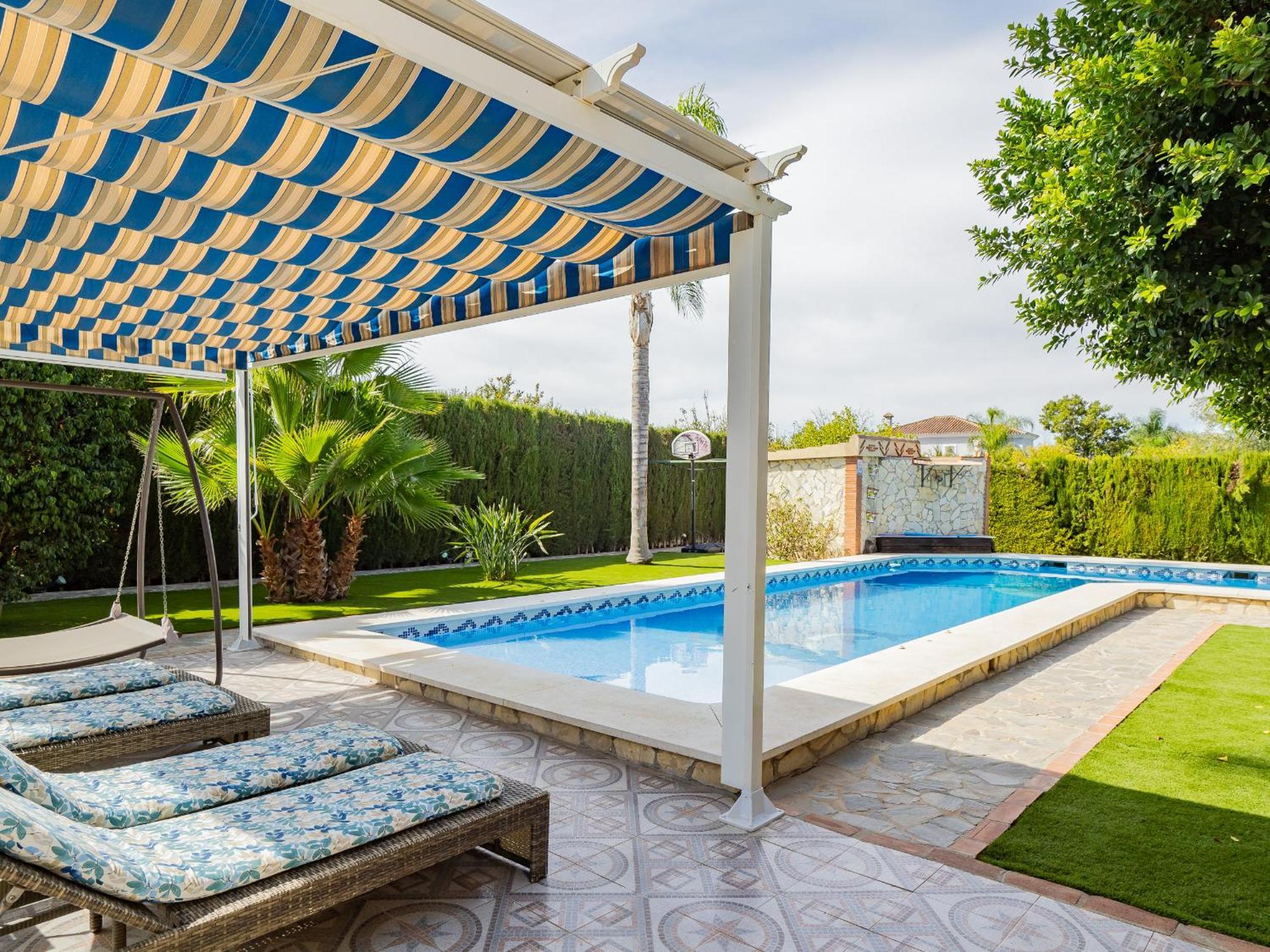 Villa Paraiso Las Malvinas Malaga Exterior photo